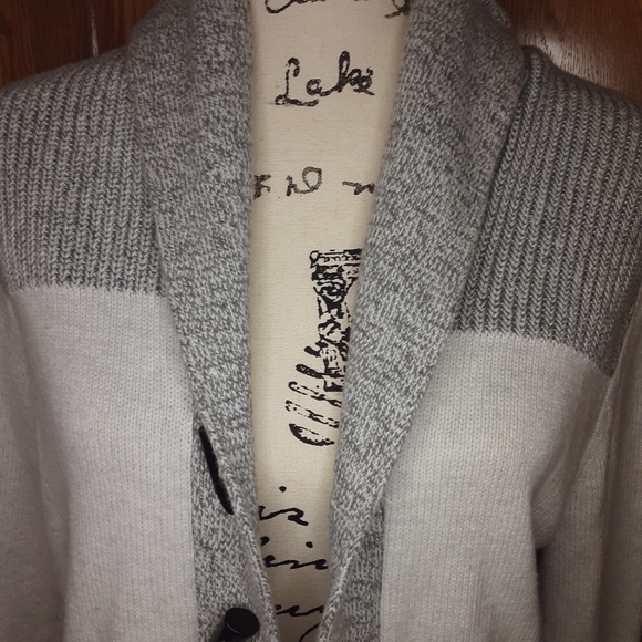 3 for $25 Express sweater - Picture 2 of 5